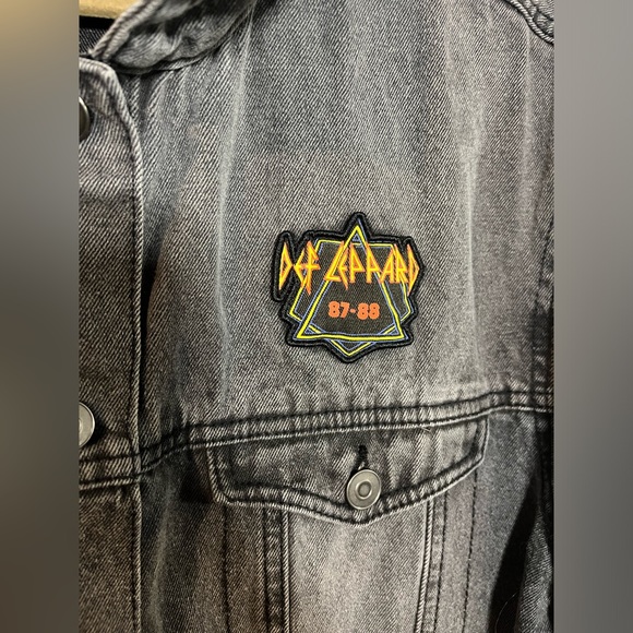 NWOT Def Leppard Faded Black Junkfood Jean Patch Long Sleeve Jacket Buttons XXL - Picture 9 of 15